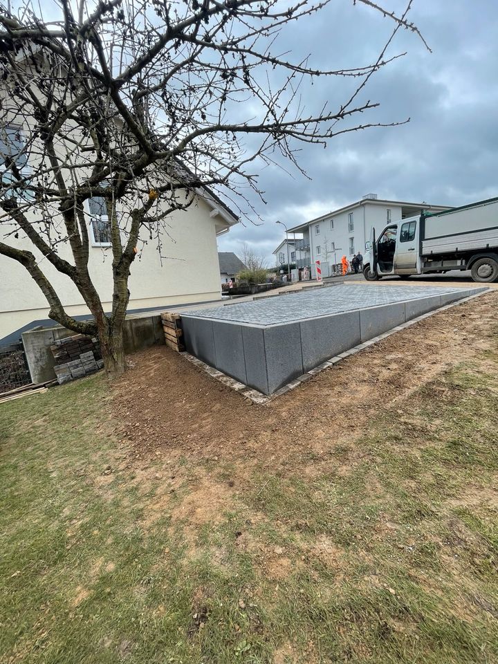 Garten Service rollrasen Zaun Bau Bagger Arbeit Terrasse Bau in Weimar (Lahn)