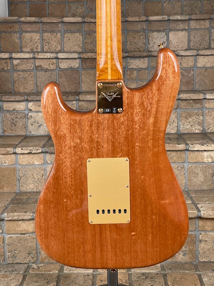 2016 Fender Figured Mahagony Artisan Stratocaster in Kiefersfelden