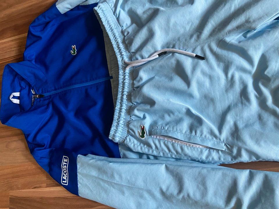 Lacoste Jogger Anzug in Wiesbaden