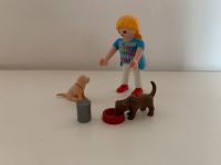 Playmobil Frau mit Welpen (4687) Hessen - Baunatal Vorschau