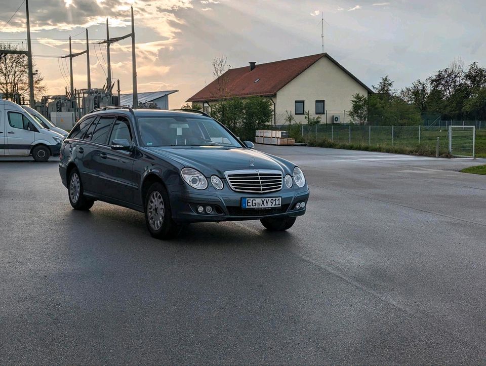 Mercedes Benz E Klasse W211, S211 220Cdi T-Model in Eggenfelden