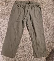 Verkaufe schöne Hose in Gr.42 Schleswig-Holstein - Lübeck Vorschau