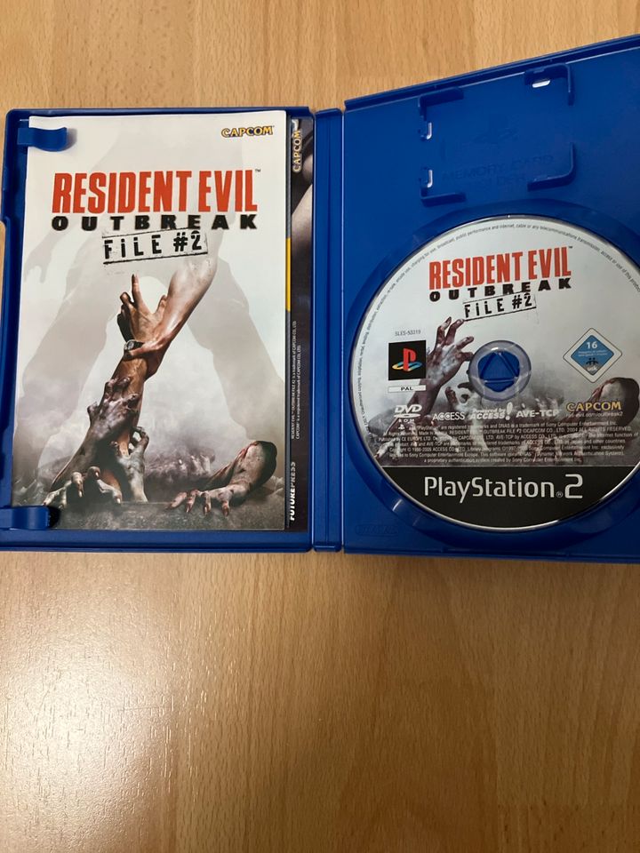 Resident Evil Outbreak File 2 PS2 USK 16 in Bremerhaven