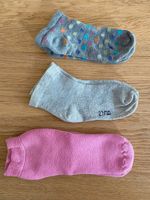 Socken, Kuschelsocken, Sneakersocken, Strümpfe, Größe 27-30 Nordrhein-Westfalen - Herdecke Vorschau