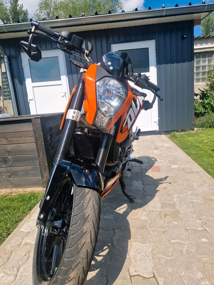 KTM Duke 125 in Teuchern