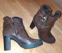 Guess Damen Stiefel Stiefeletten Winter Schuhe Absatz 11 43 braun Rheinland-Pfalz - Trier Vorschau