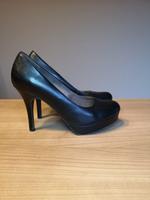 Tamaris Pumps schwarz Leder Plateu Gr.38 Bayern - Ebermannstadt Vorschau