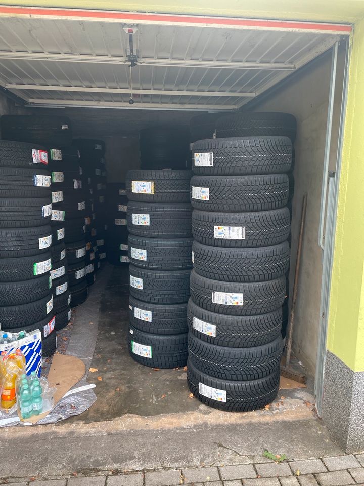 205 55 R 16  94 V XL Bridgestone Blizzak Neue Winterreifen M+S 22 in Solingen