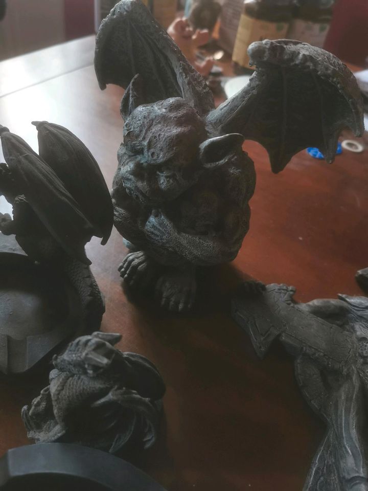 Gargoyles Drachen Figuren Deko Gothic Halloween in Bochum