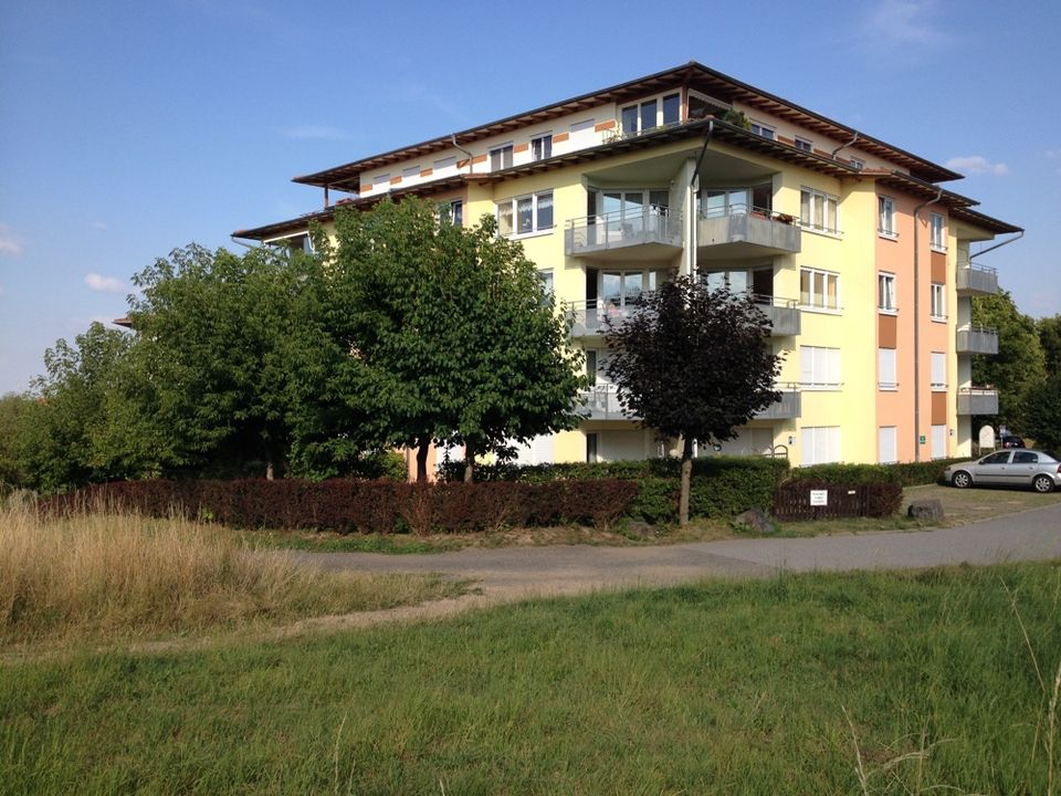 Sehr beliebte 2-Raum-Wohnung mit Aufzug und großer Terrasse in Bannewitz