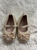 Michael Kors Baby Schuhe Ballerina Gold Gr 18 München - Thalk.Obersendl.-Forsten-Fürstenr.-Solln Vorschau