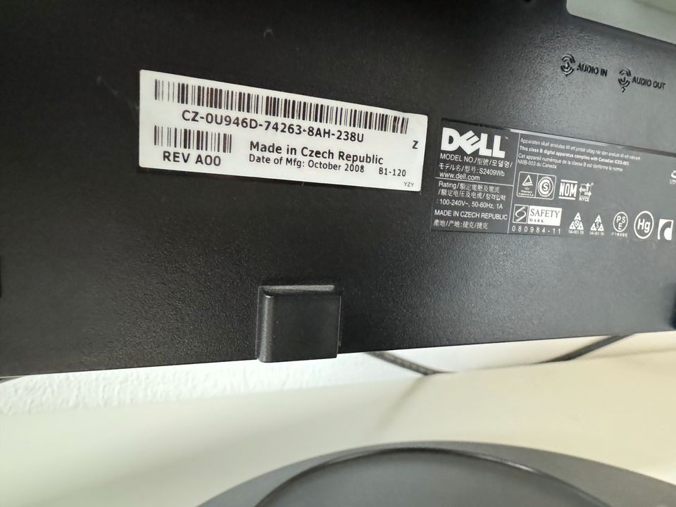 Dell 24“ Monitor S2409Wb in Berlin