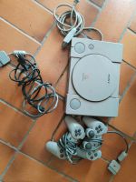 Playstation 1 ps1 mit 2 Controller Baden-Württemberg - Pforzheim Vorschau