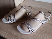 Sandalen Gr. 42 Tamaris NEU und UNGETRAGEN Niedersachsen - Quakenbrück Vorschau