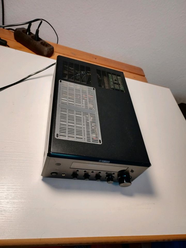 Pianocraft 410 Radio Receiver Verstärker in Hamburg