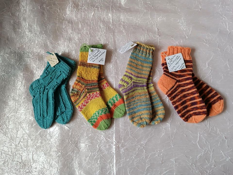 Kindersocken Größe 25/26 und 26 in Bielefeld