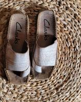 Clarks Sandalen/ Zehenlatschen Gr.39 Bayern - Moosburg a.d. Isar Vorschau
