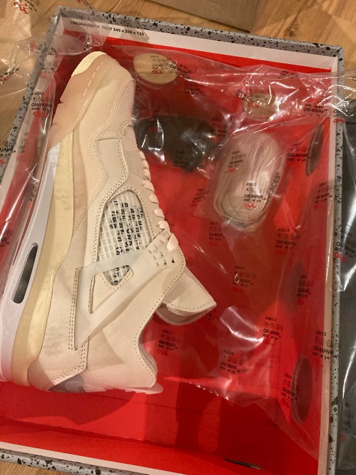 Air Jordan 4 x Off White - 44,5 in Täferrot