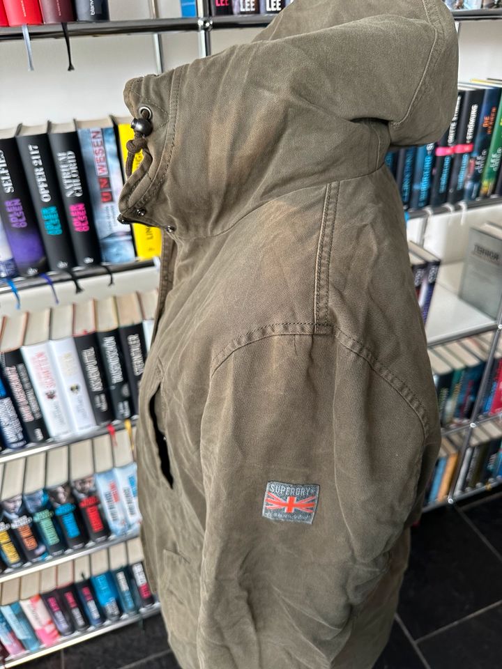 SuperDry Parka Teddyfell oliv grün Gr.L NEU UsedLook in Bottrop