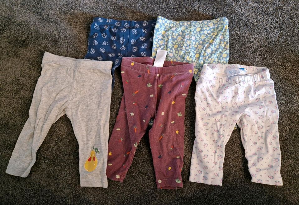 Set aus 5 Leggings Tchibo Feetje Größe 62 68 in Rietberg