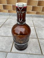 2 Ltr. Bierflasche mit schönem Metallhenkel Baden-Württemberg - Bruchsal Vorschau
