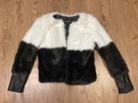 Guess Kunstfell Jacke Damenjacke Felljacke schwarz weiß Gr. M Bayern - Waldkraiburg Vorschau