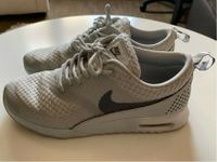 Nike Thea grau silber Nordrhein-Westfalen - Kerpen Vorschau