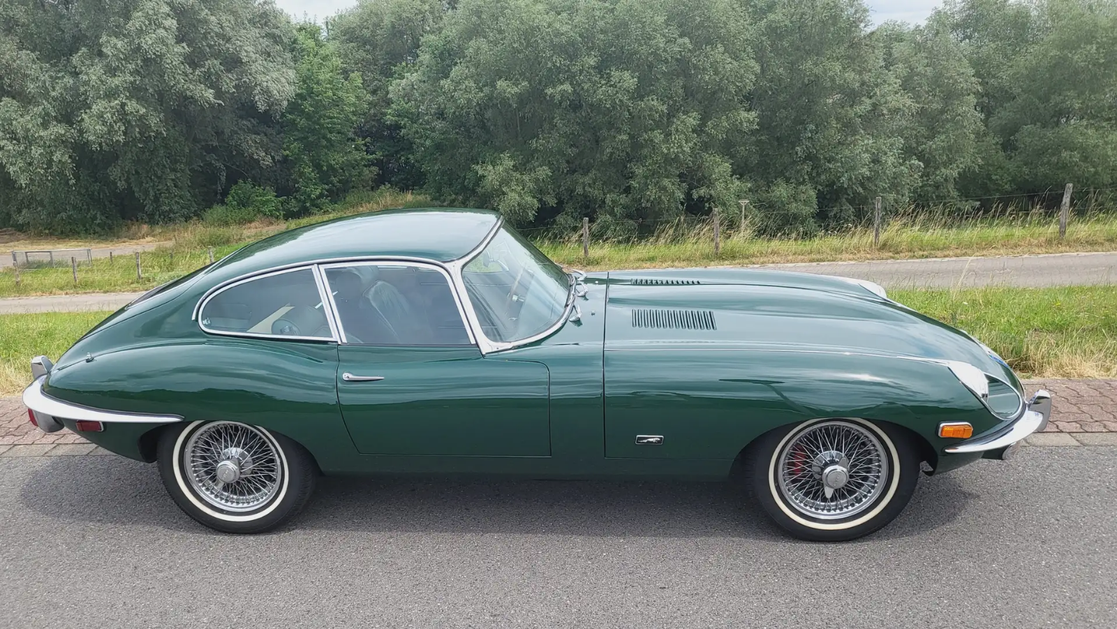 Abbildung des Autos Jaguar E-Type,MATCHING N…