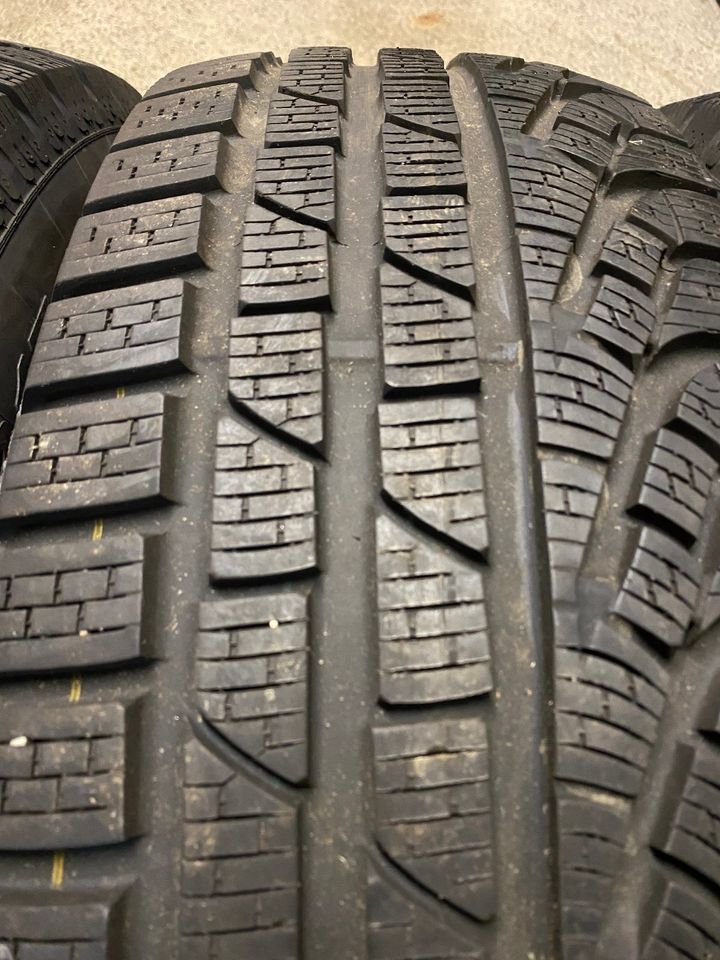 4 x Winterreifen Pirelli M+S 225/65 R17 102H 2 x 6mm + 2 x 7mm in Klein-Winternheim