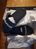 Tommy Hilfiger Schlappen Blau Gr. 44 Nordrhein-Westfalen - Witten Vorschau