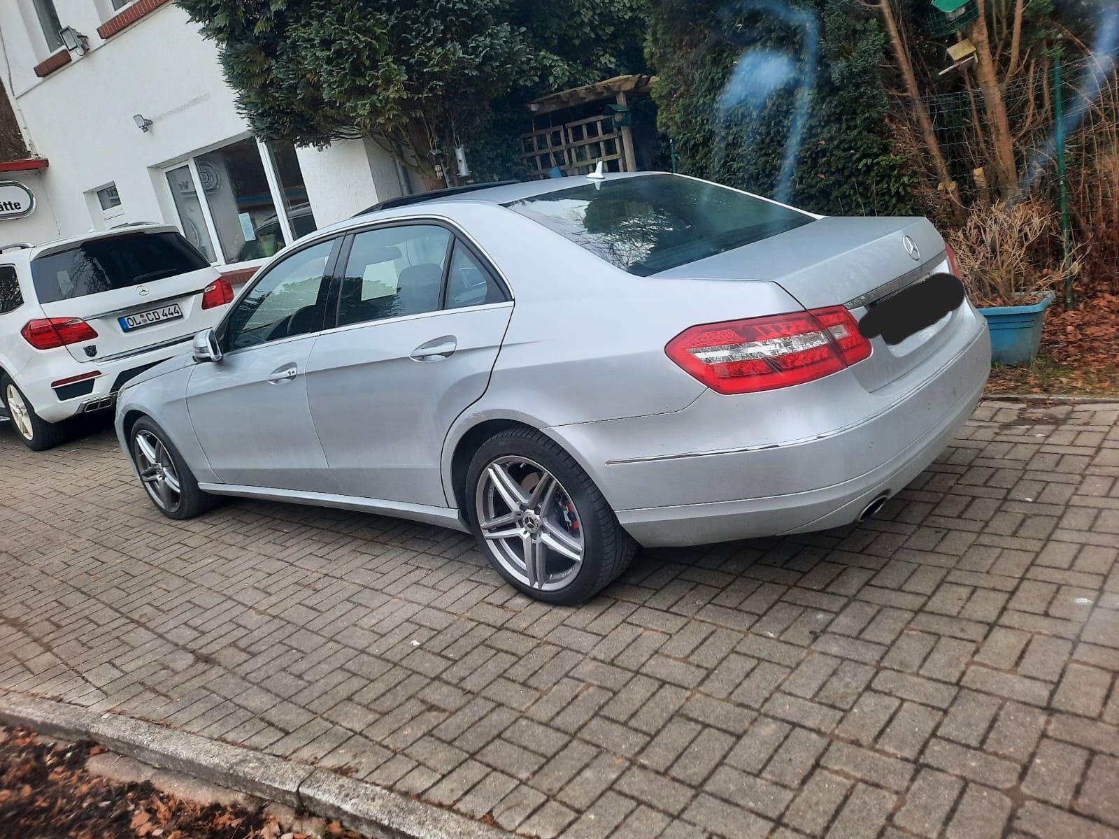 Abbildung des Autos Mercedes-Benz 350