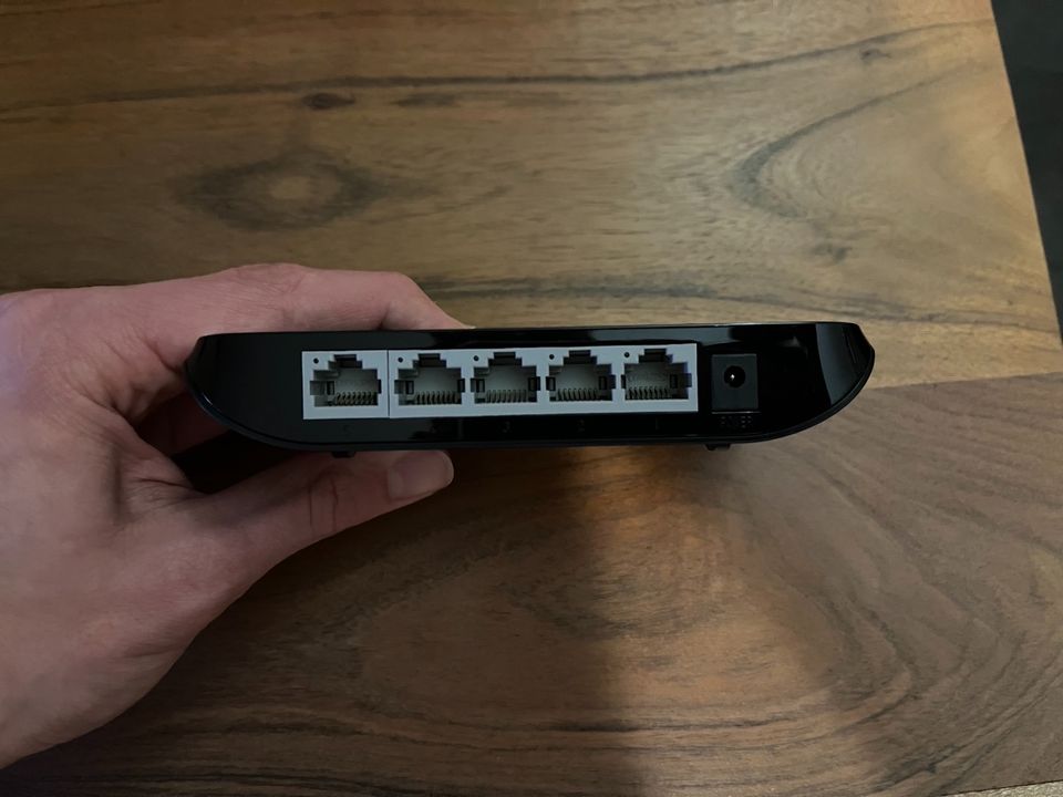 TP-LINK 5-PORT Gigabit Switch in Hamburg
