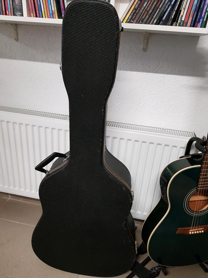 IBANEZ Westerngitarre AE 18 TBU grün mit Koffer in Rudolstadt