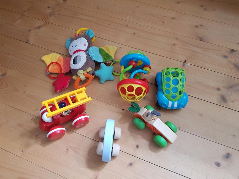 Spielzeug Baby Kleinkind Paket Set Holz OBall Goki Brio in Aachen