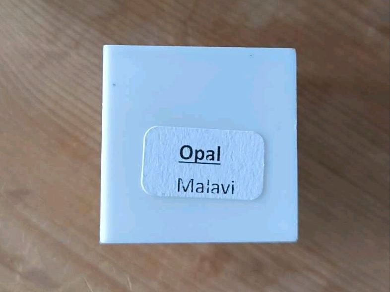 Gelber Opal aus Malawi in Dresden
