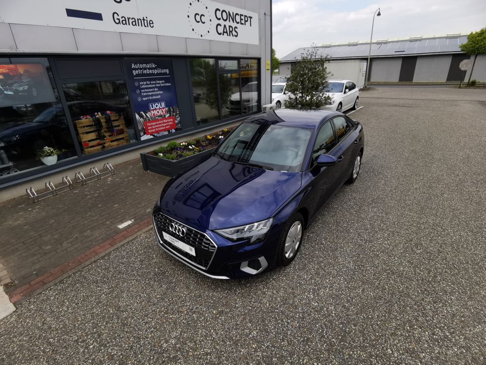 Audi A3 Limousine 30 TFSI Advanced in Geilenkirchen