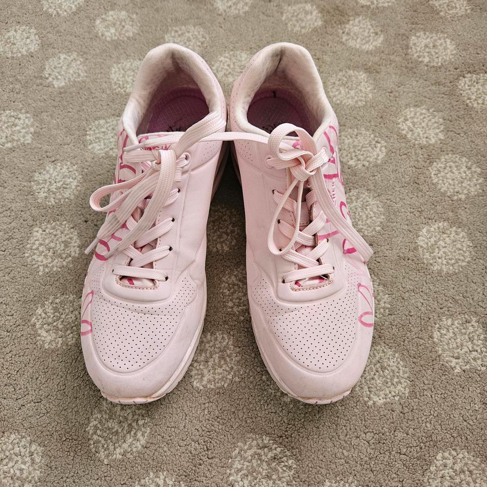Skechers Sneacker rosa mit Herzen Gr. 39, Top Zustand ǰ in Karlsruhe