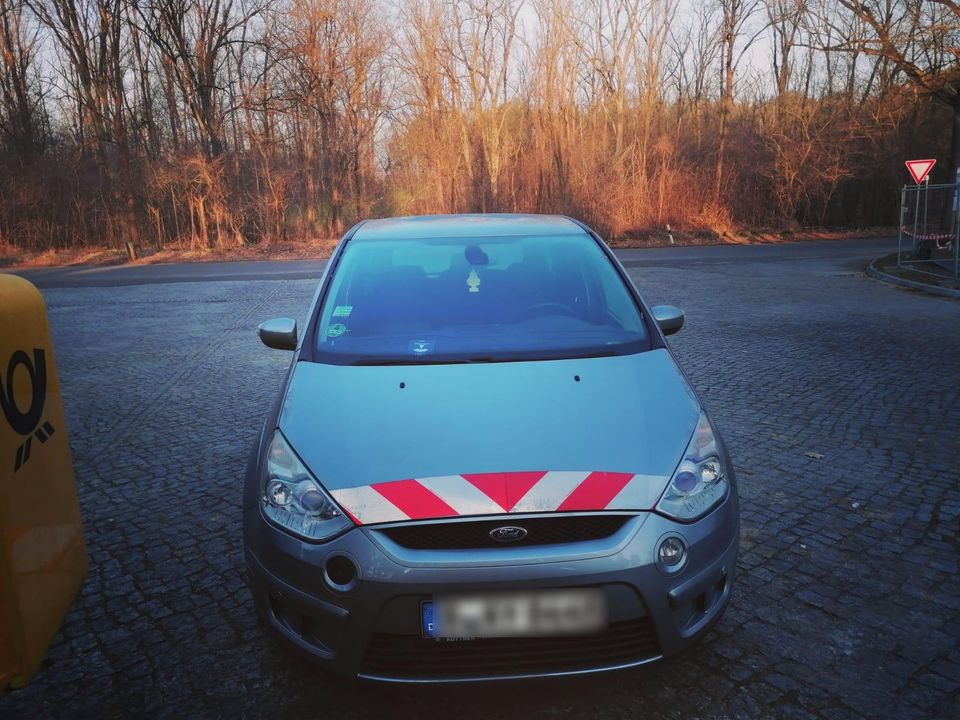 Ford S max in Berlin