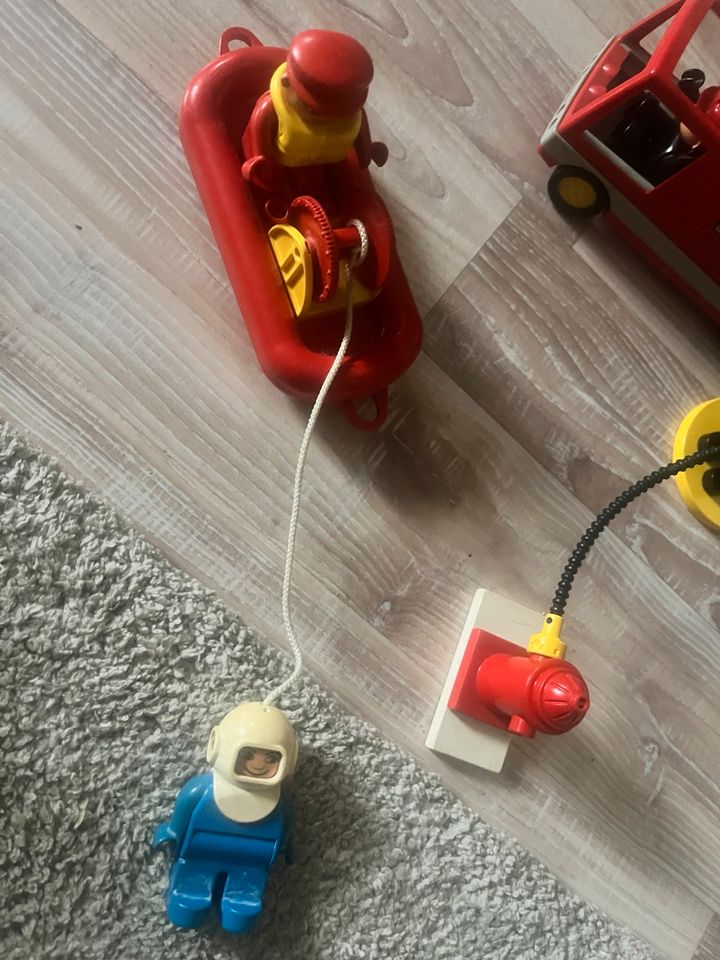 Lego Duplo Feuerwehr, Polizei, Rettungstaucher, Notarztwagen in Hamburg