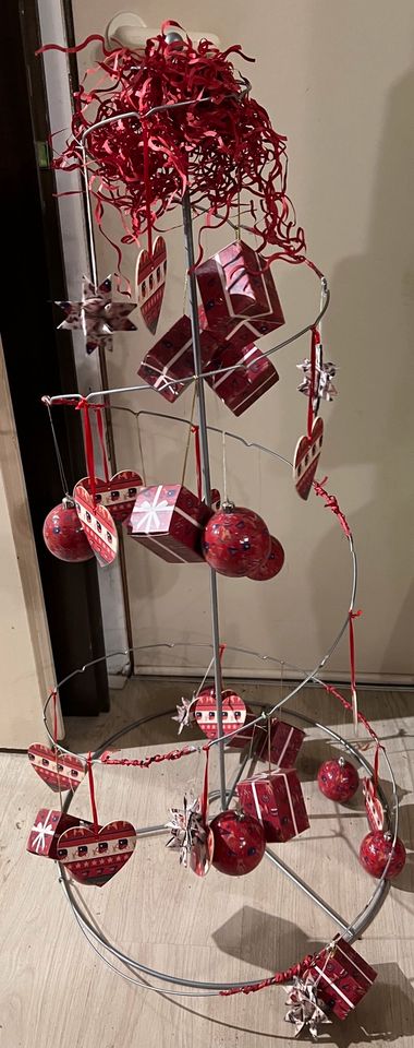 Moderner Design Weihnachtsbaum Ikea Kugel Weihnachtskugeln Pakete in Nürnberg (Mittelfr)