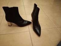 Zara Stiefel Stiefeletten Gr. 38 schwarz silberner Absatz Hessen - Flörsheim am Main Vorschau