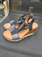 Rieker Sandalen Neuwertig 38 Nordrhein-Westfalen - Marl Vorschau
