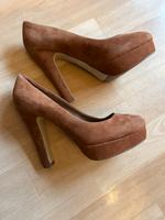 Pumps aus Wildleder hellbraun von Esprit Grösse 38 Neu Pankow - Prenzlauer Berg Vorschau