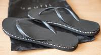 Uzurii Flip Flops mit Glitzersteinen - ungetragen Hannover - Mitte Vorschau