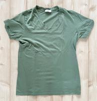 Closed T-Shirt V-Ausschnitt S 36 grün Mint Basic Hessen - Kassel Vorschau
