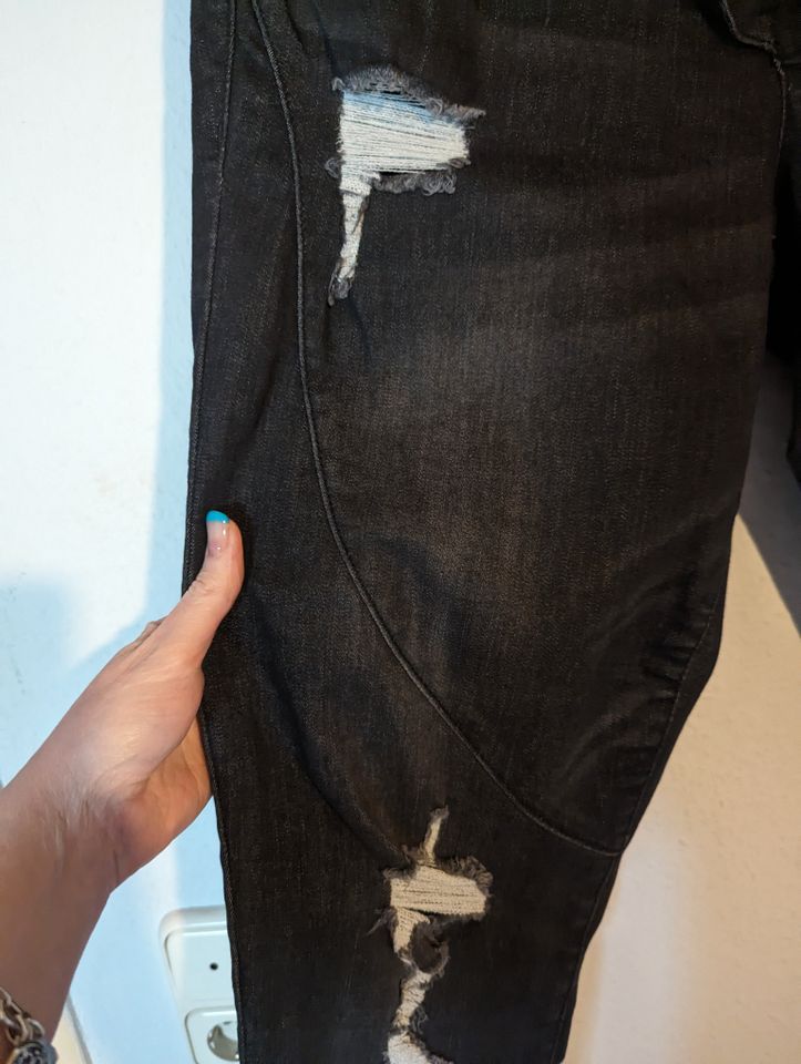 Jeans knöchellang Größe 42 von Rainbow in Gröbenzell