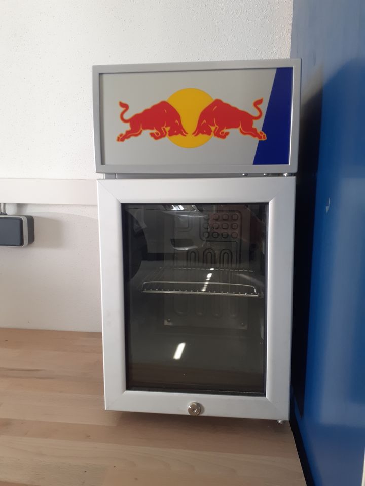 Red Bull Kühlschrank in Moosthenning