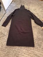 Wunderschönes Arket Wollkleid Größe L Berlin - Mitte Vorschau