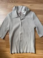 H&M T-Shirt mit Kragen | Schick | Farbe: Greige | Top Zustand Niedersachsen - Hameln Vorschau