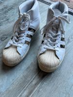 Adidas Turnschuhe, Gr. 41 1/3, US 9 Nordrhein-Westfalen - Unna Vorschau